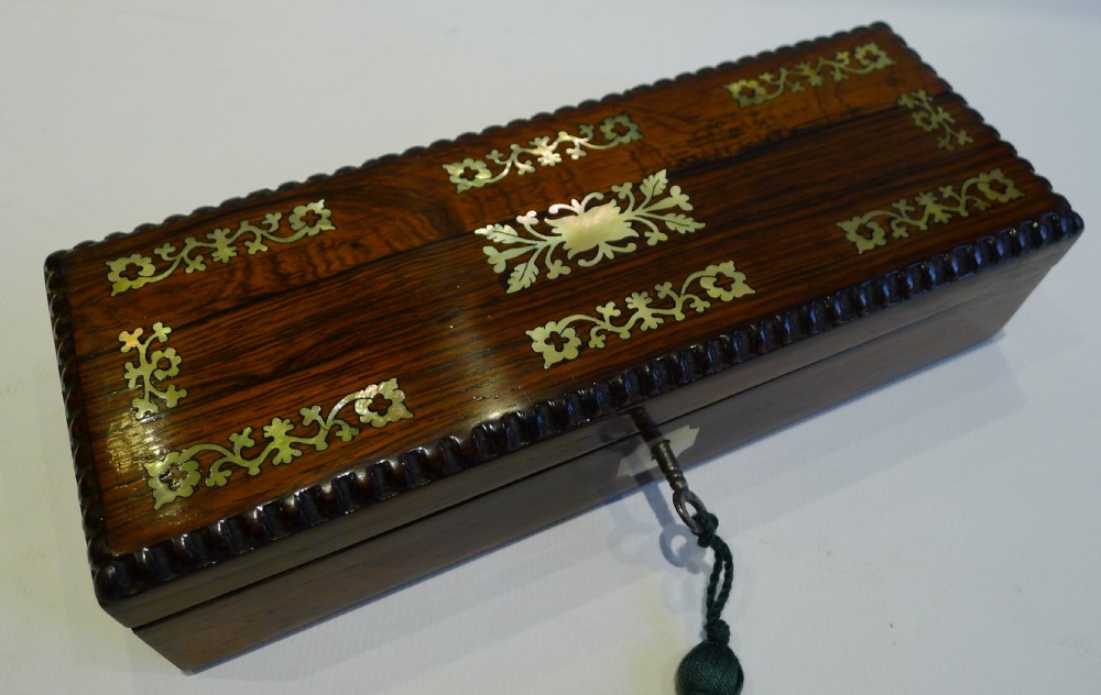 English William IV Glove Box In Rosewood With Mother Of Pearl Inlay c.1830
