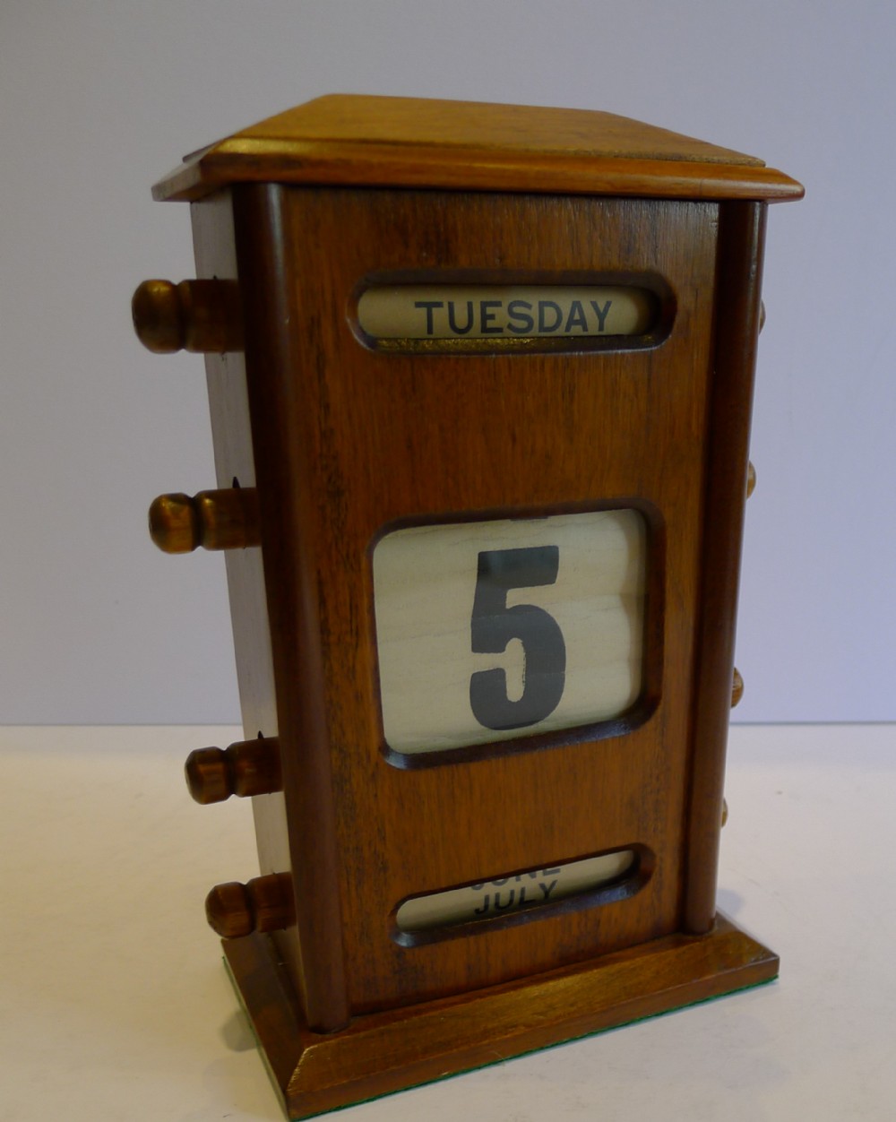 Antique English Mahogany Perpetual Desk Calendar c.1900