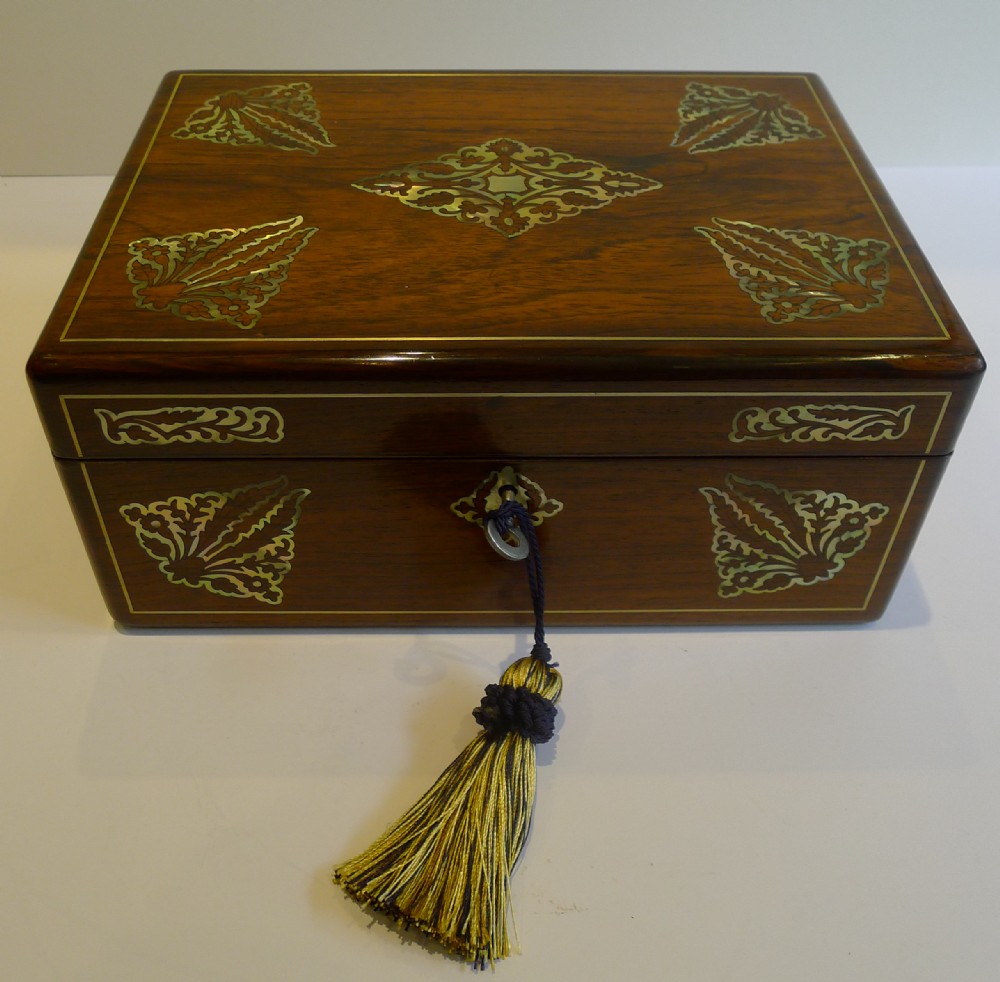 English William IV Table Box In Rosewood - Mother of Pearl Inlaid, c.1830