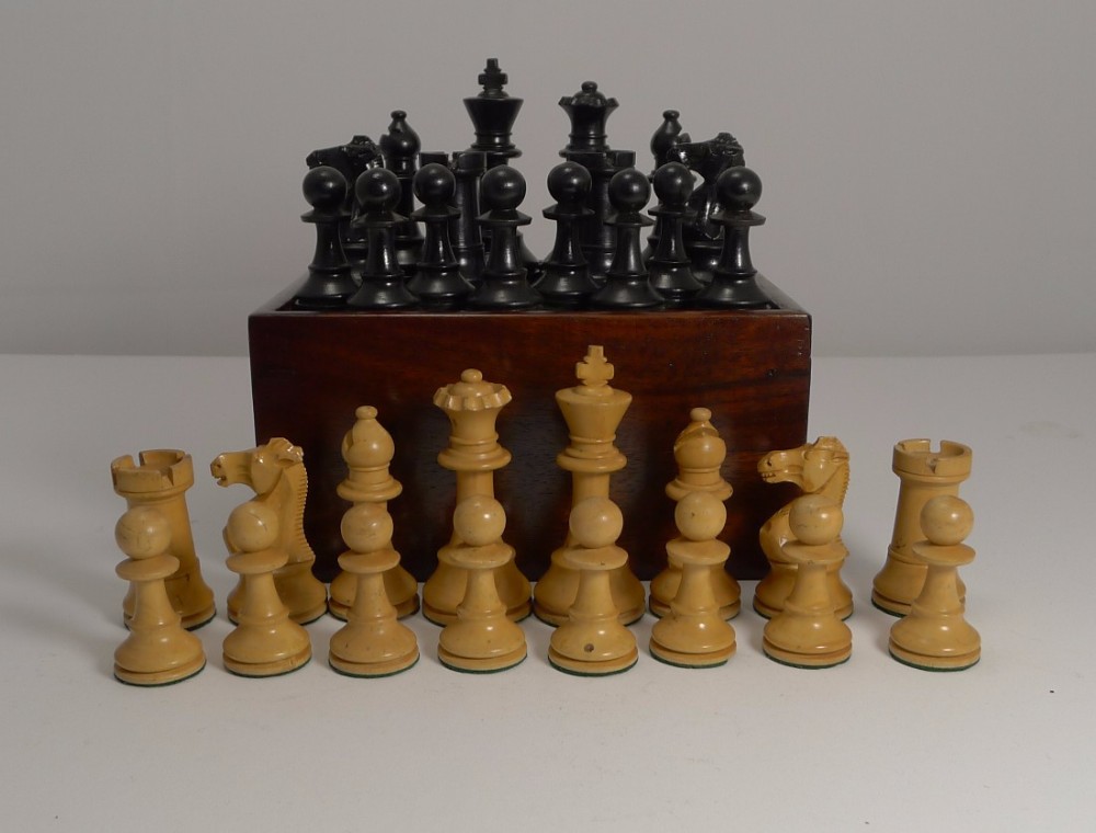 Large Antique English Weighted Boxwood Chess Set With Storage Box c.1910