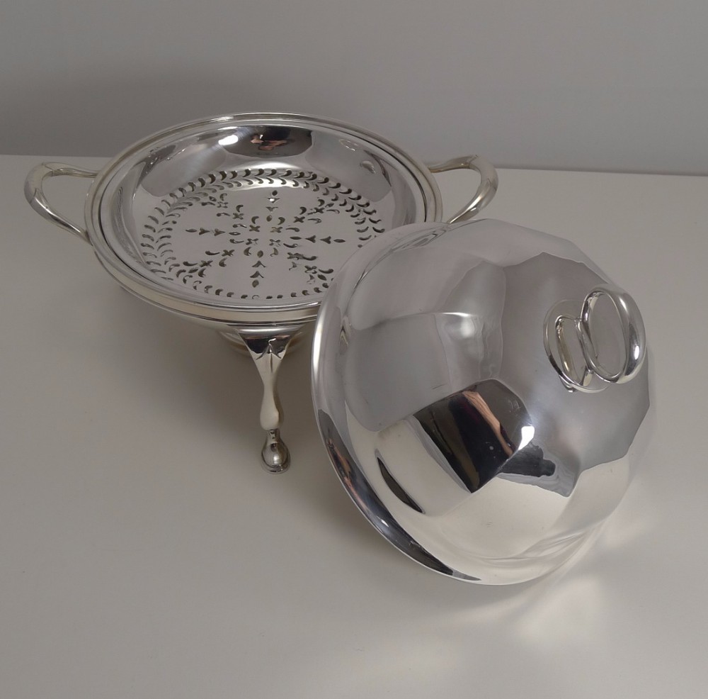 Antique English Silver Plated Chafing Dish by Fenton Brothers, Sheffield c.1900