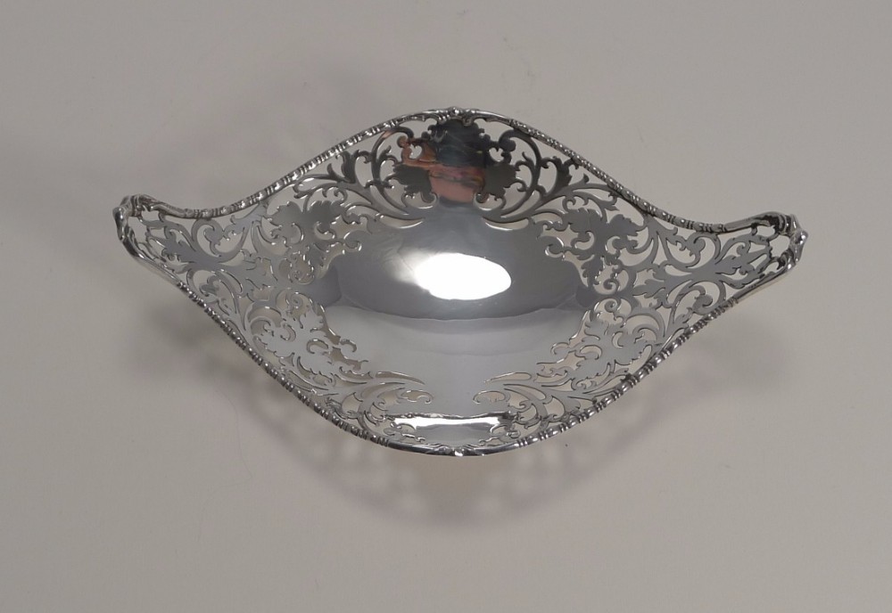 Pretty Antique English Sterling Silver Basket / Dish - 1908