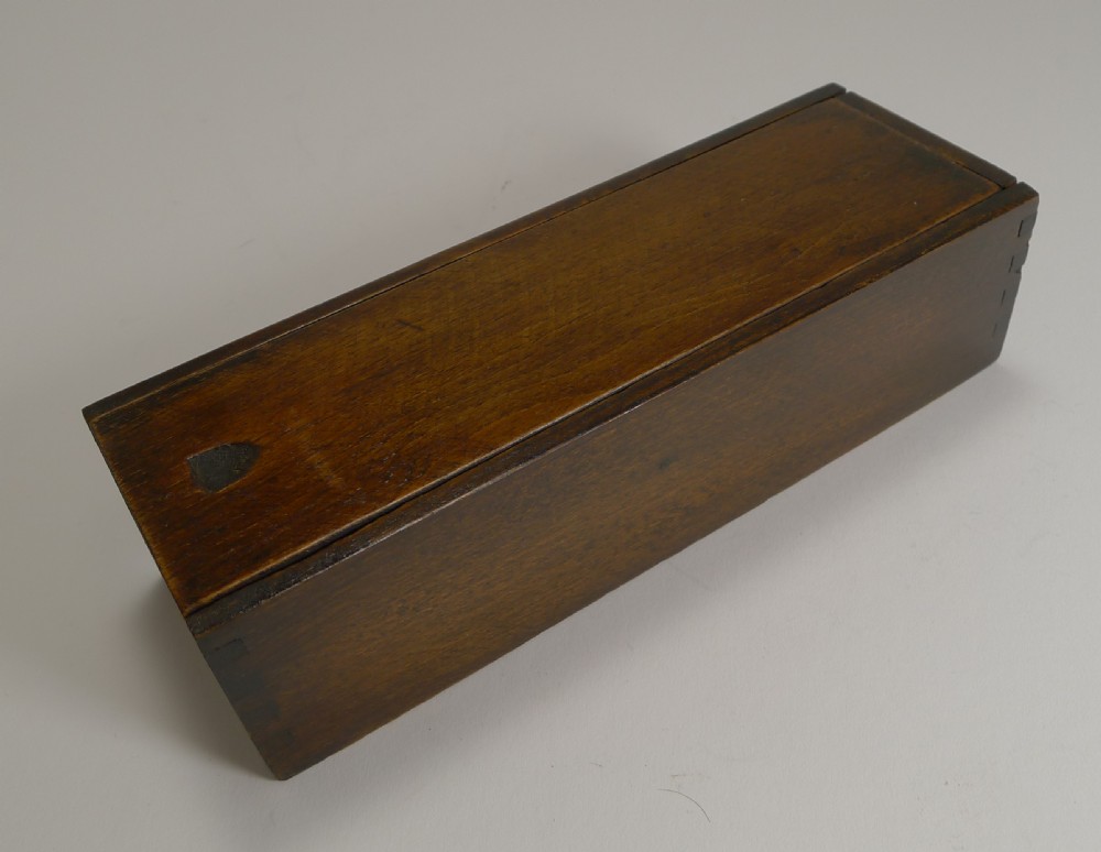 Antique English Boxed Set Bone & Ebony Wood Dominoes c.1890 View II