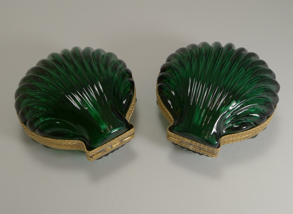 Striking Pair French Emerald Crystal Shell Shaped Jewellery Boxes c.1920 View VI
