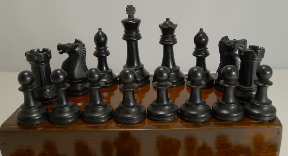 Antique English Boxwood Chess Set With Storage Box c.1910 View III