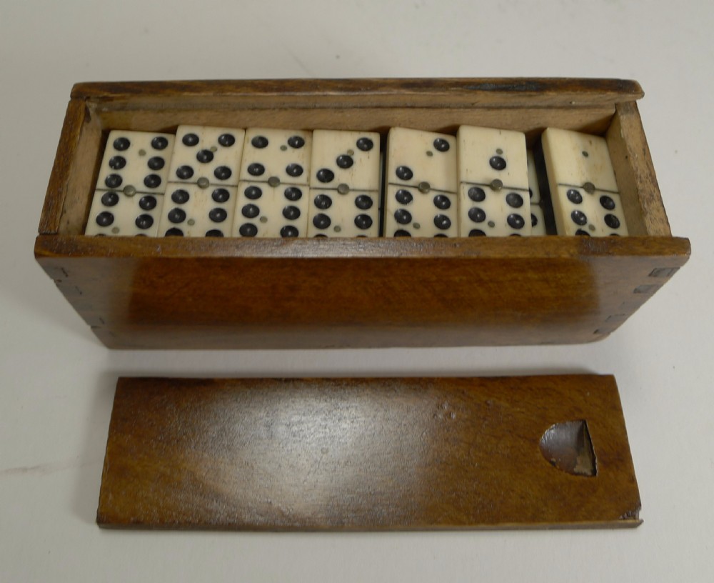 Antique English Boxed Set Bone & Ebony Wood Dominoes c.1890 View IV