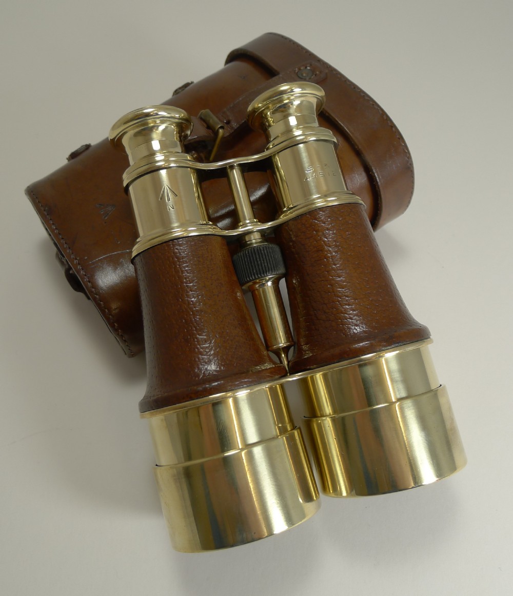 Superb Pair WW1 Binoculars and Case - British Officer's Issue - 1916 - Signed