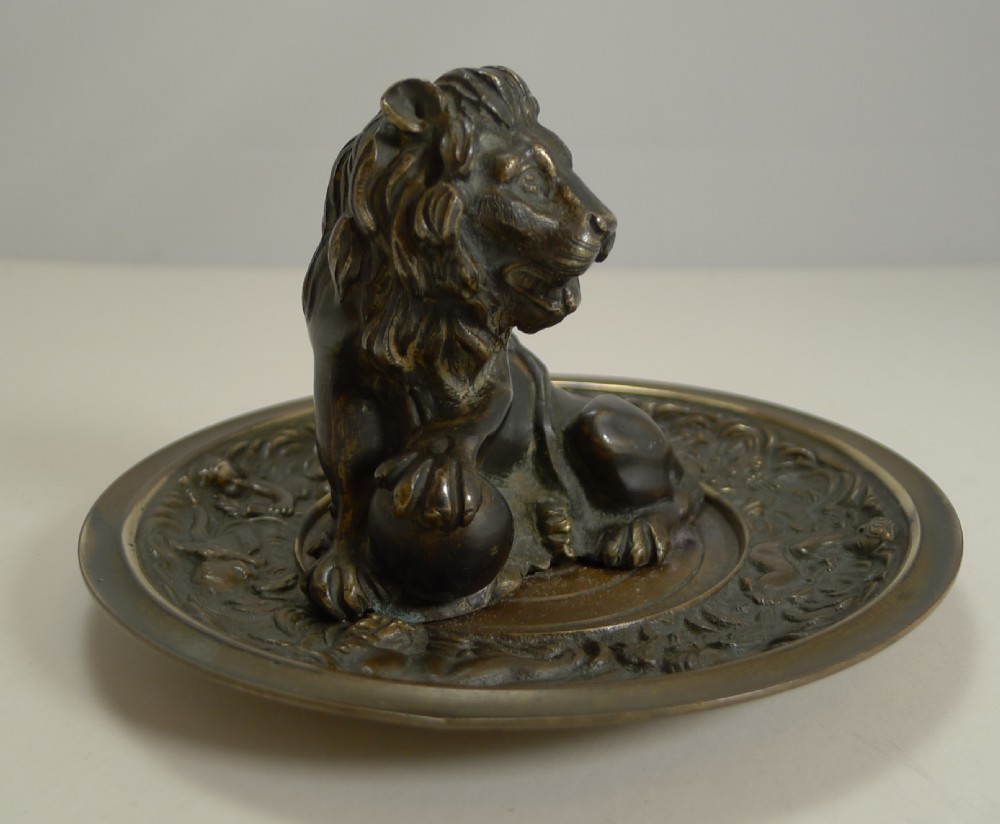 Fine and Grand Antique English Bronze Dish - Lion c.1860