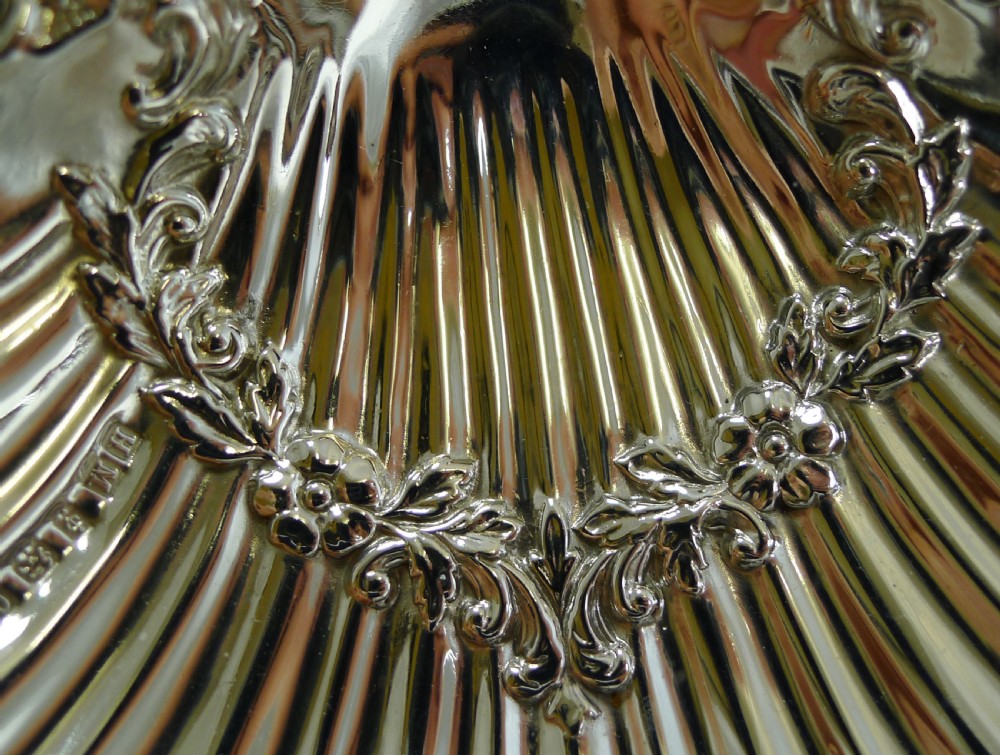 Antique English Sterling Silver Shell Shaped Dish - 1902 View VII