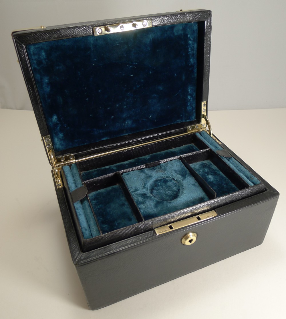 Smart Antique English Brass Mounted Leather Jewelry Box c.1890 View IV