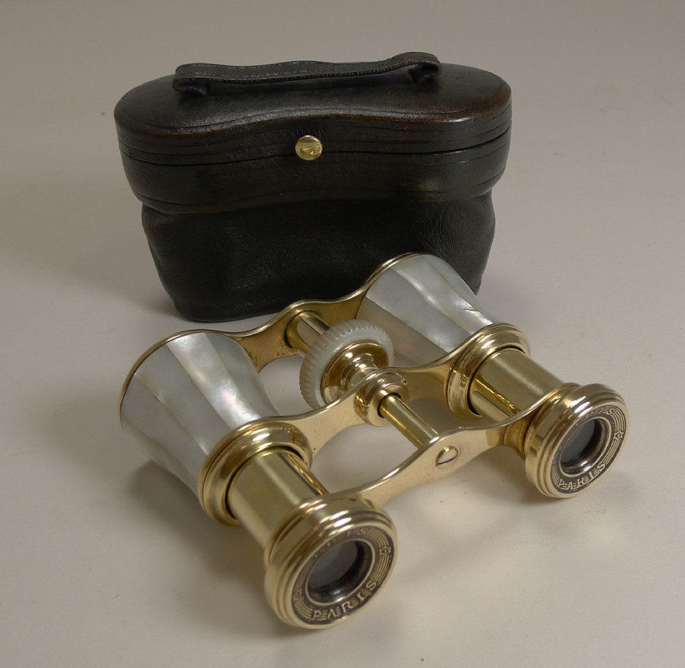 Fine Quality French Opera Glasses and Case c.1900 - Iris, Paris