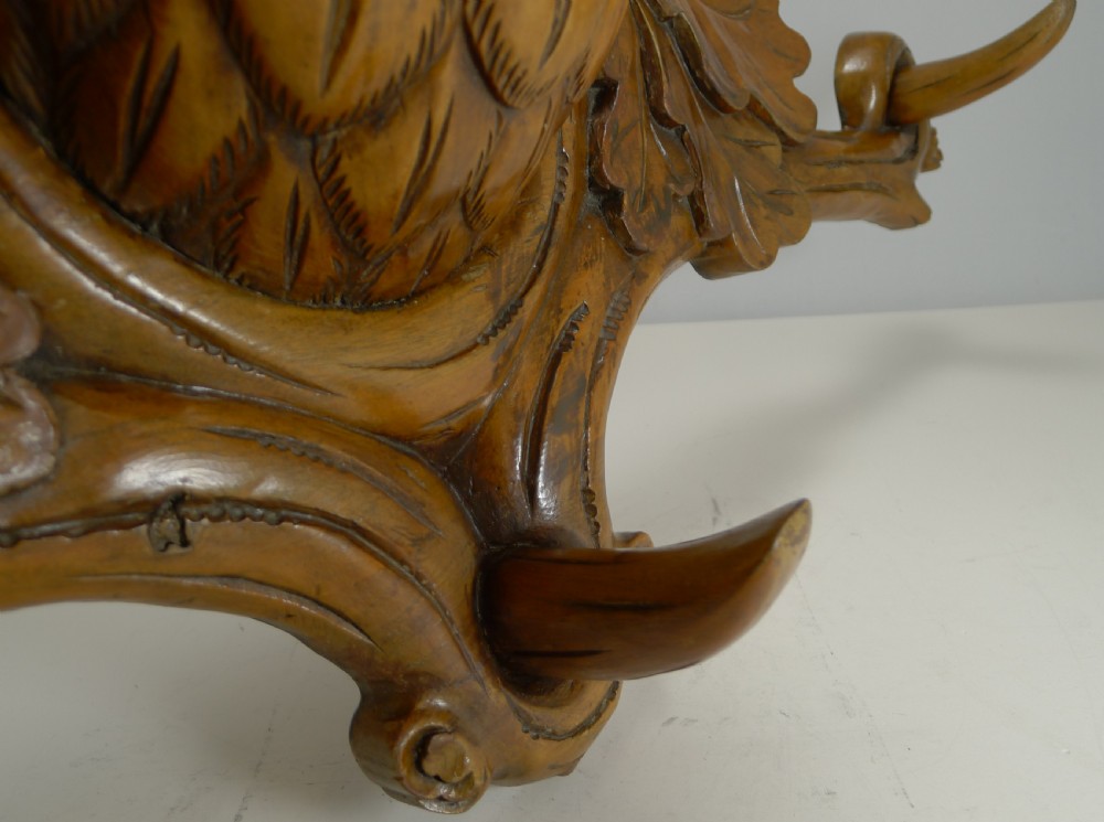 Grand Black Forest Hat Stand - Owl With Glass Eyes c.1890 View VIII