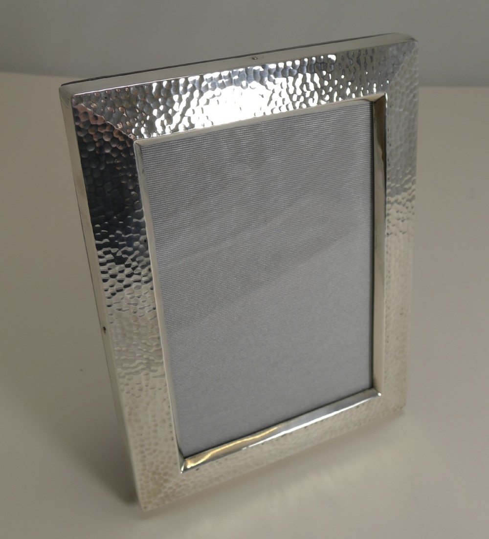 Smart Antique English Sterling Silver Photograph Frame by William Comyns - 1902