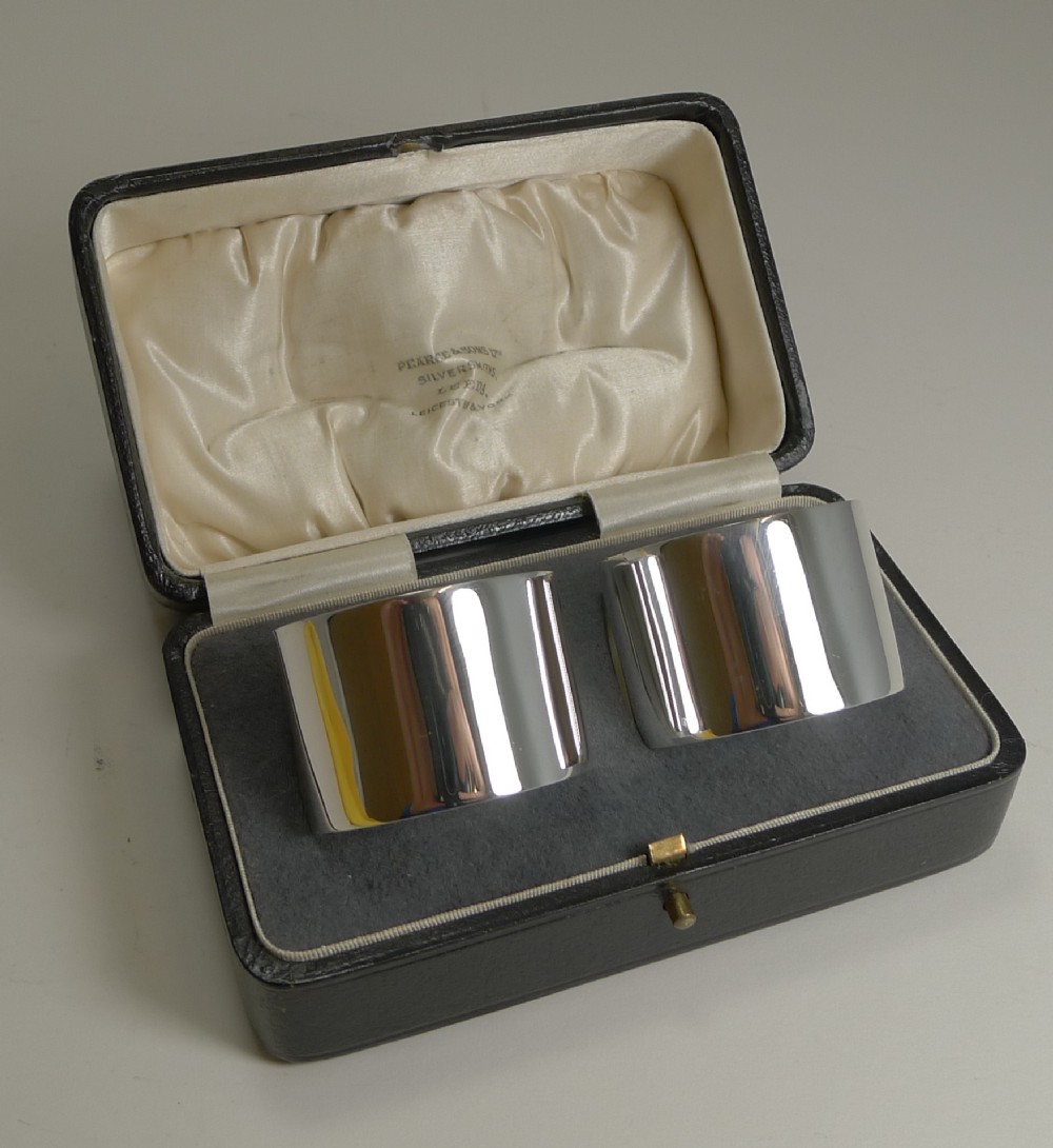 Smart Pair Boxed Vintage English Sterling Silver Napkin Rings - Chester 1924
