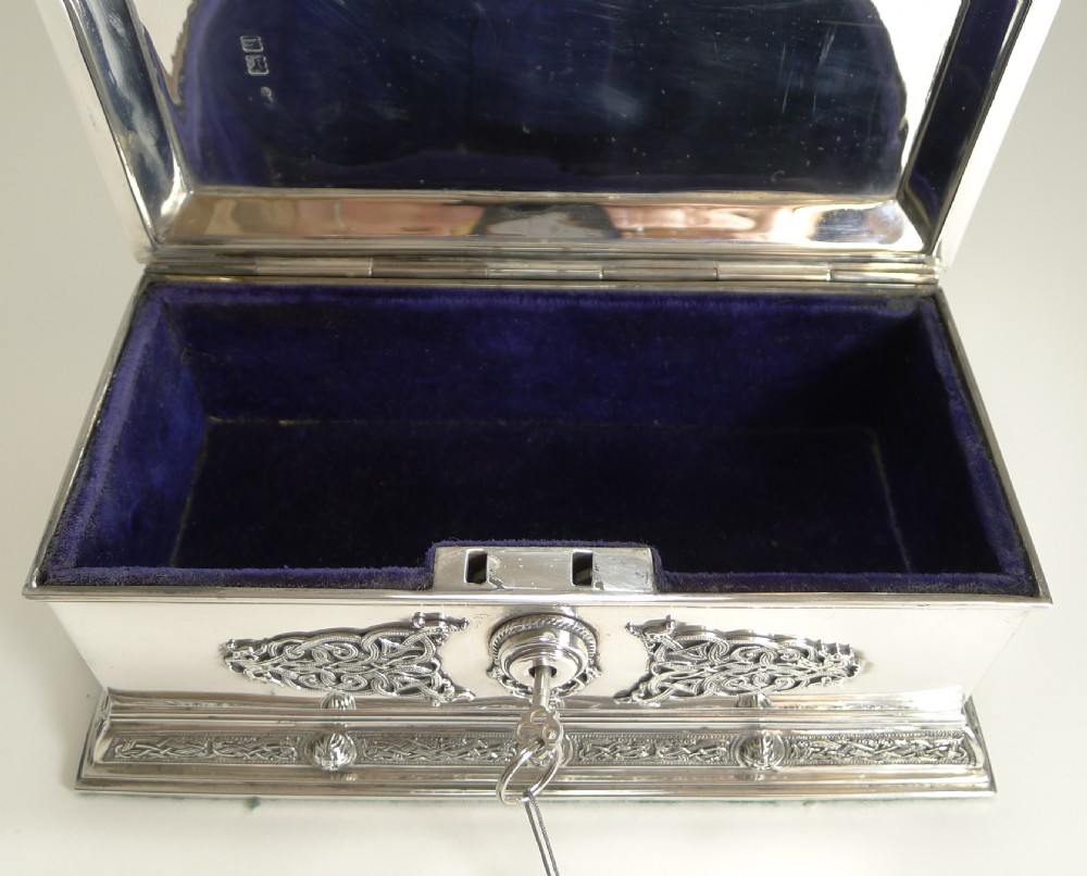 Magnificent Large English Sterling Silver Jewellery Box by Elkington & Co. - Celtic Design View XI