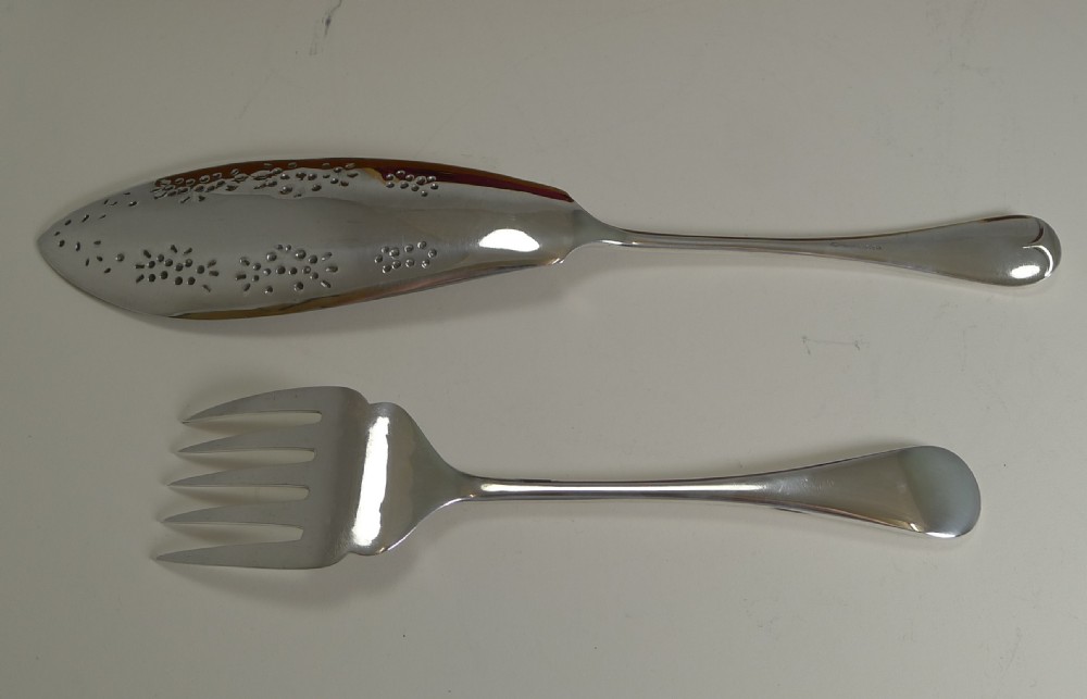 Antique English Fish Knives and Forks Plus Servers c.1900 In Silver Plate View X