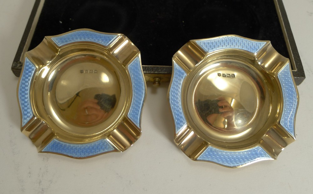 Pair Cased Silver Gilt and Blue Guilloche Enamel Ashtrays - 1929 View IX
