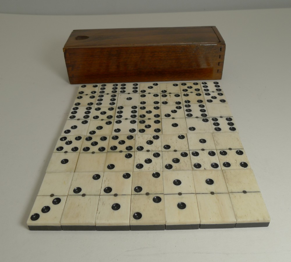 Boxed Set Antique English Bone and Ebony Dominoes c.1910 View VIII