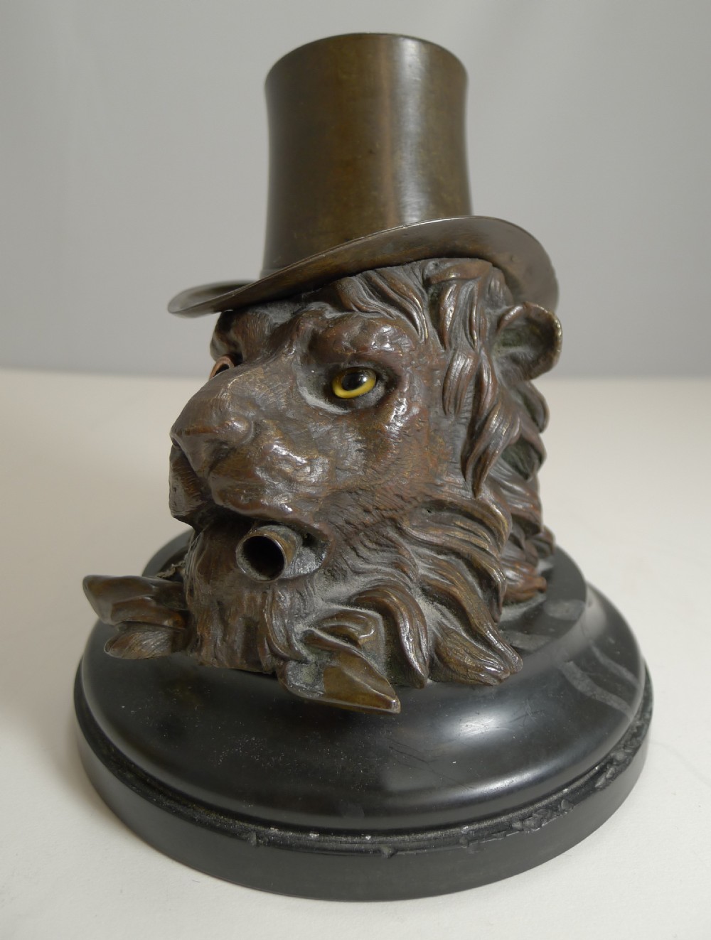 A Very Fine Antique Bronze English Lion Inkwell c.1860 View XI