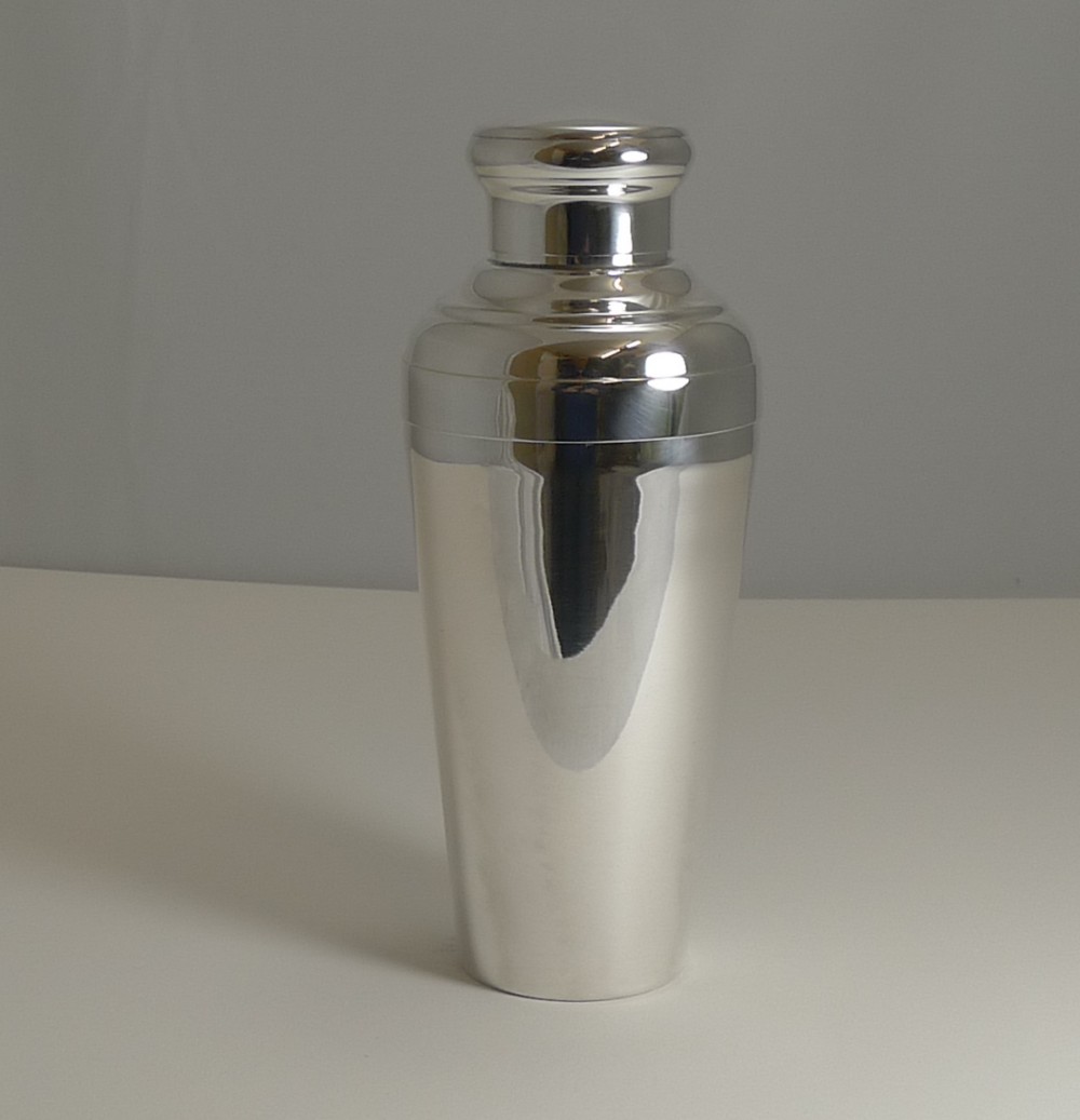 Smart Vintage Art Deco French Cocktail Shaker c.1930 - Signed