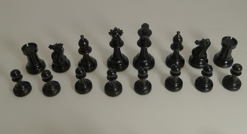 Antique English Boxwood Chess Set With Storage Box c.1910 View VI