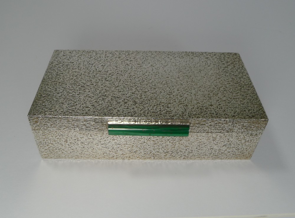 Deakin and Francis For Garrard - Outstanding Sterling Silver and Malachite Box View IV