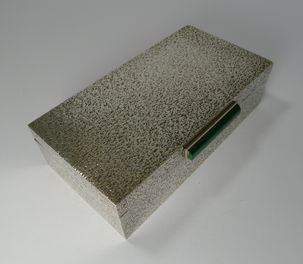 Deakin and Francis For Garrard - Outstanding Sterling Silver and Malachite Box View VI