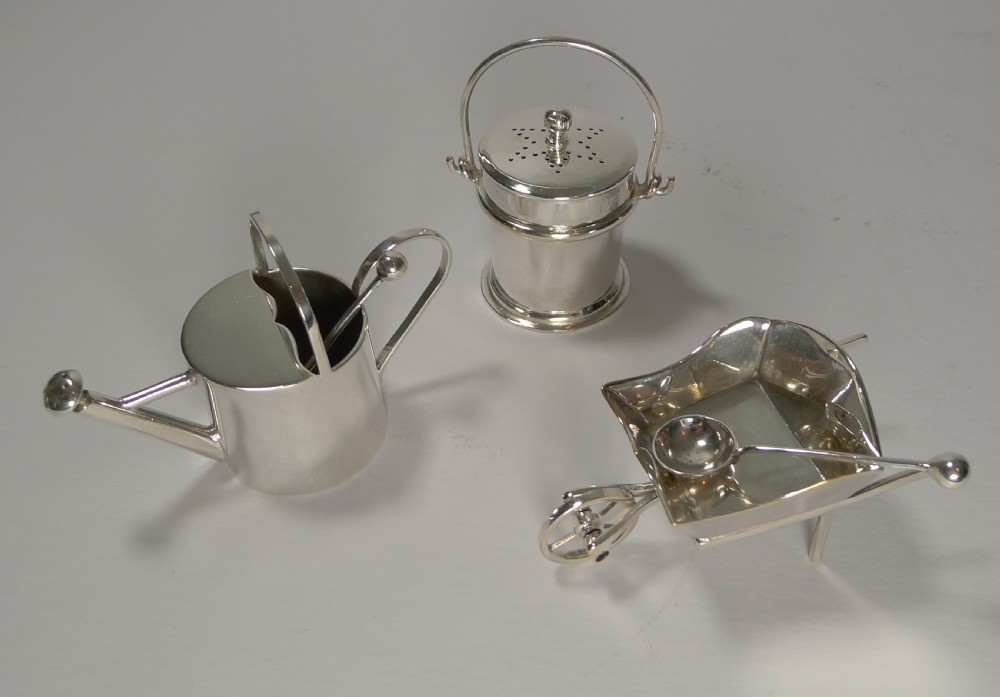 Rare English Gardening Cruet In Silver Plate - Reg. 1854 - Cannons View II