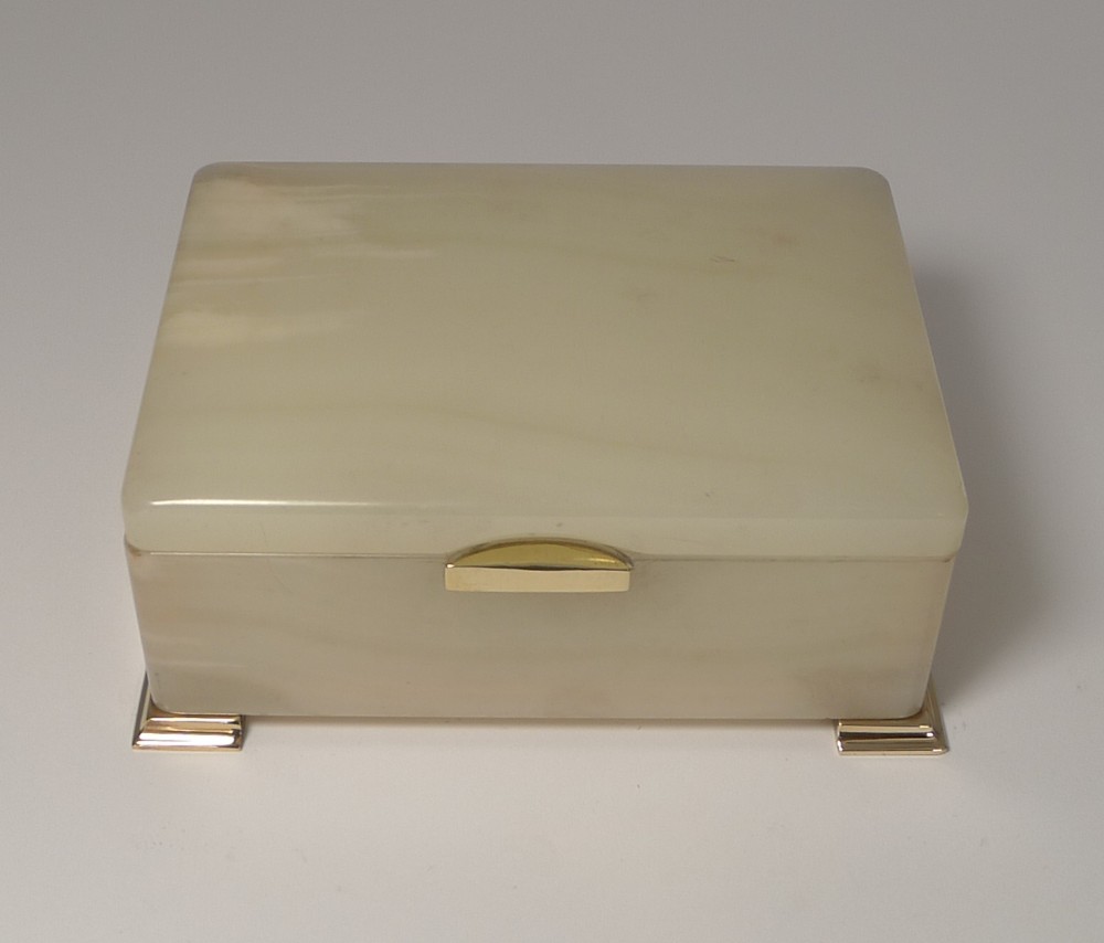 Smart Antique Art Deco White Onyx Box by Betjemman c.1920