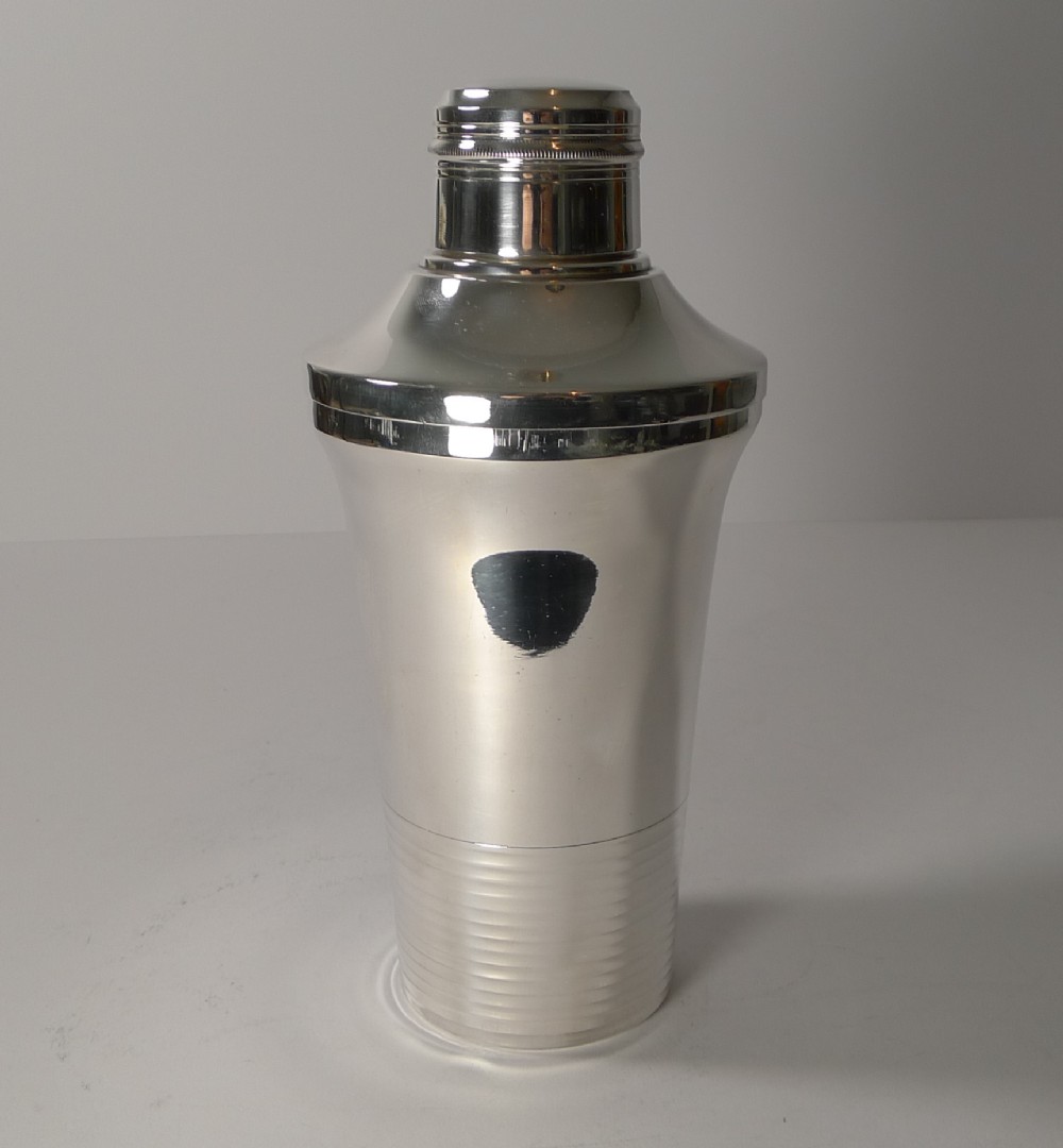 French Art Deco Cocktail Shaker by Orfèvrerie Vulcain, Paris c.1940