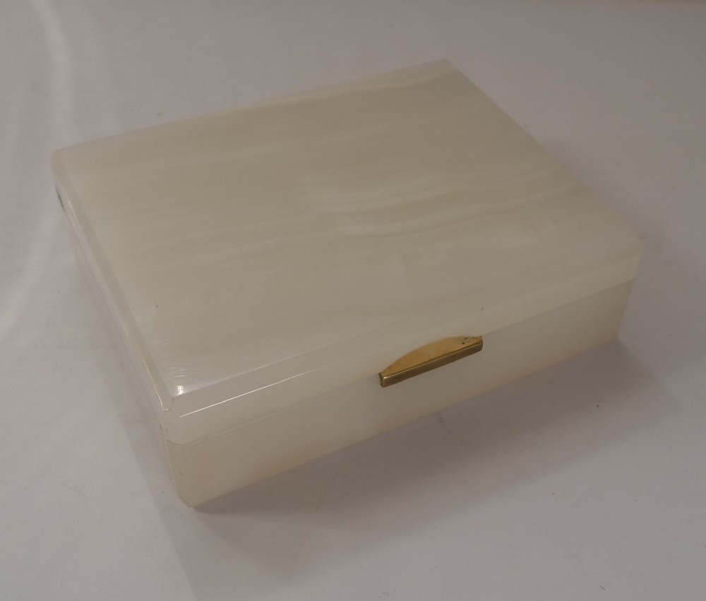 Smart Antique Art Deco White Onyx Box by George Betjemann c.1920