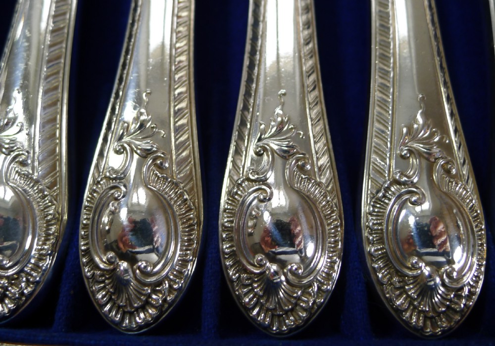 Rare Setting For 18 - Fruit / Desert Knives and Forks c.1860 View VI