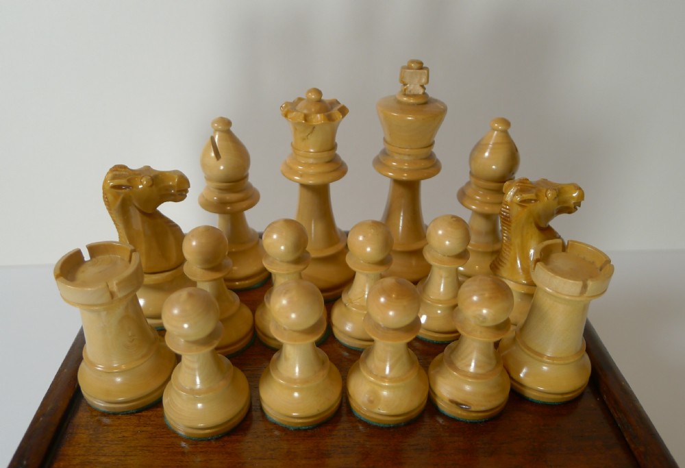 Antique English Boxwood Chess Set With Storage Box c.1910 View V