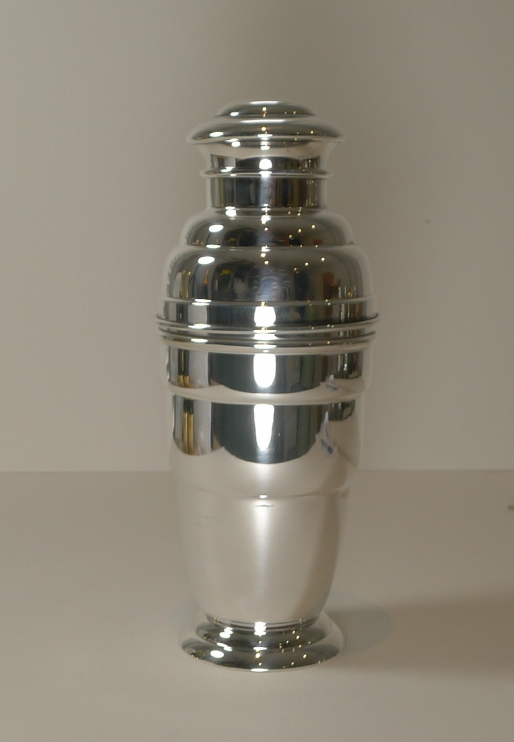 English Art Deco Cocktail Shaker c.1930 - Silver Plate