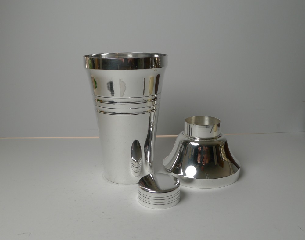 French Art Deco Silver Plated Cocktail Shaker c.1930 - Le Chardon by St Medard, Paris View IX