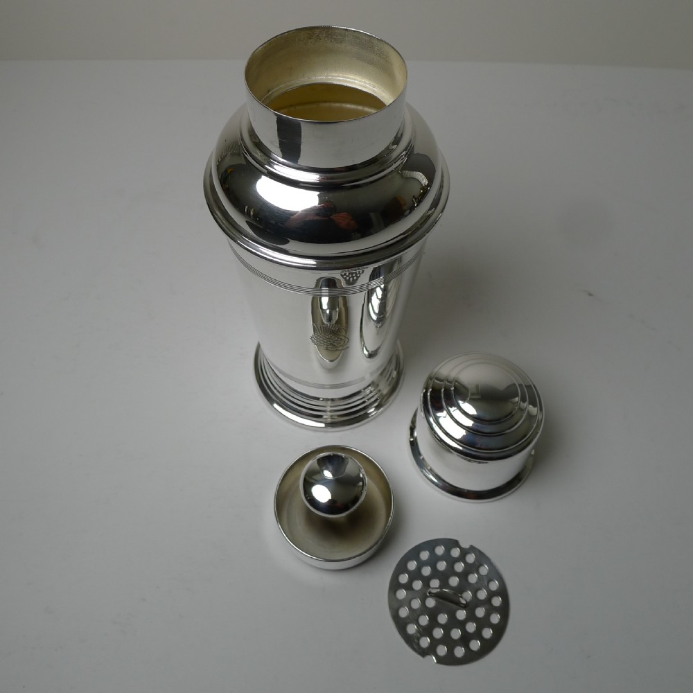 Quality Art Deco Cocktail Shaker by Goldsmith's & Silversmith's Company View VIII