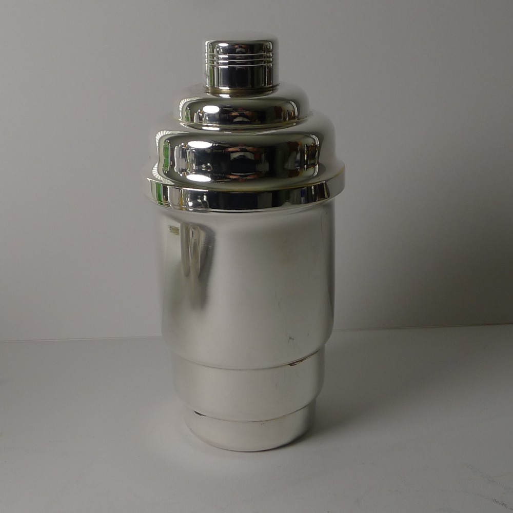 Smart French Art Deco Silver Plated Cocktail Shaker c.1930's