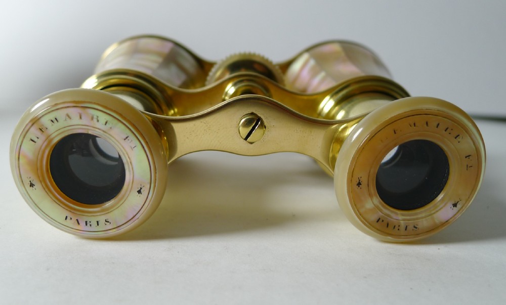 LeMaire, Paris - Cased Mother of Pearl Opera Glasses c.1910 View VIII