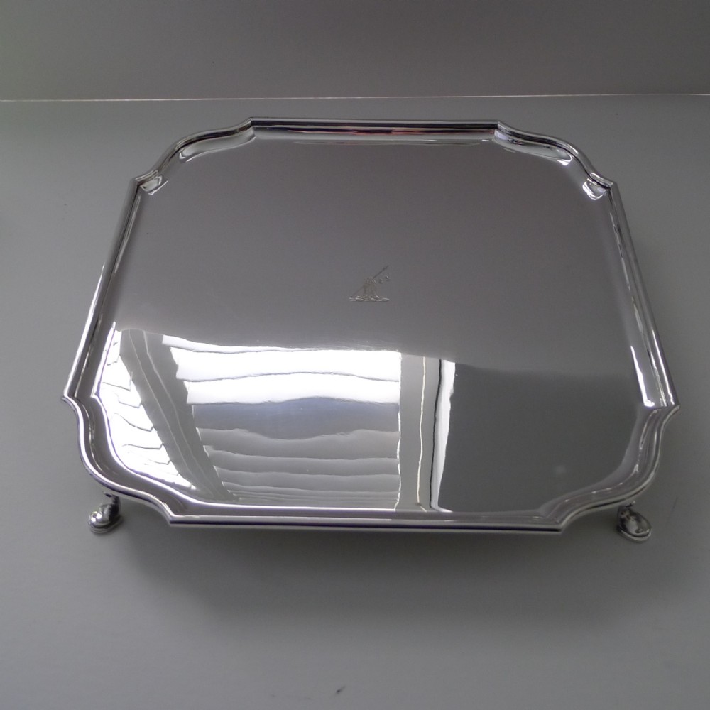 Grand Large Victorian Square Footed Salver / Tray c.1860