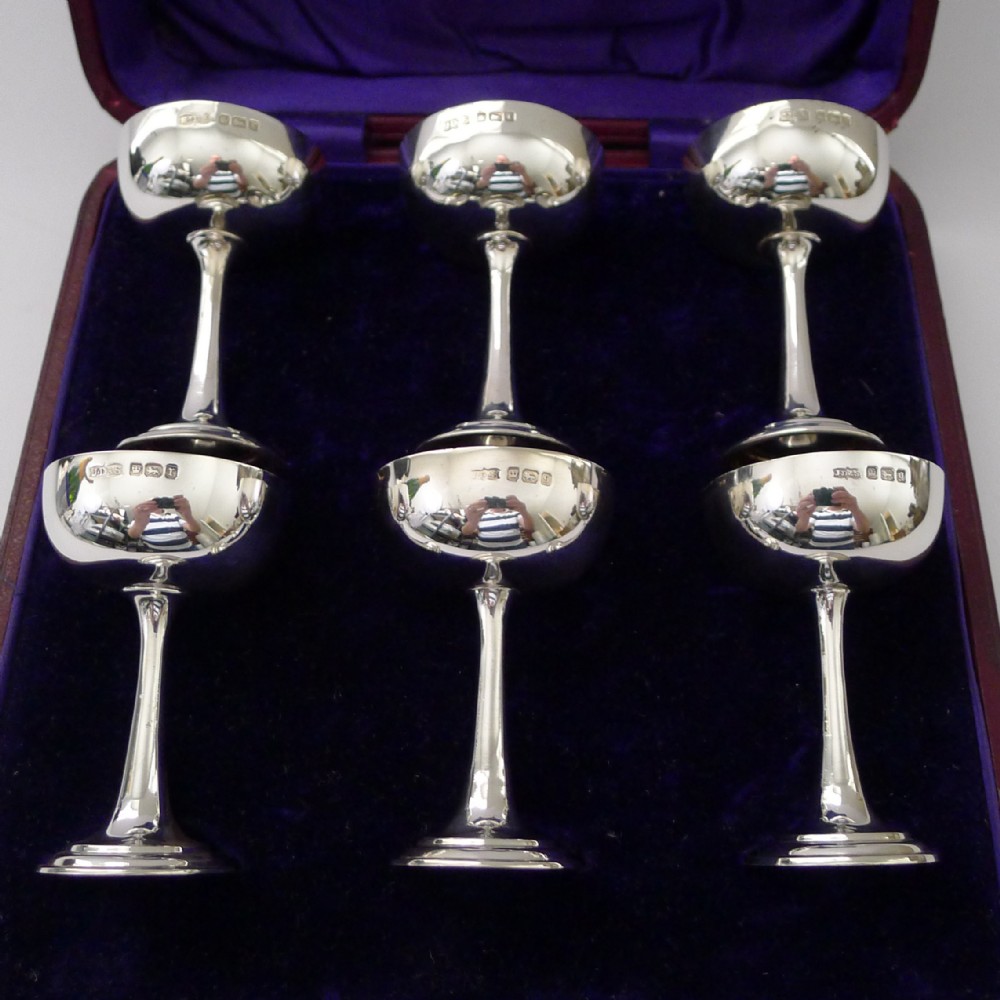  Cased Set of 6 Silver Liqueur 'Champagne Coupes’, James Dixon & Sons, Sheffield 1910