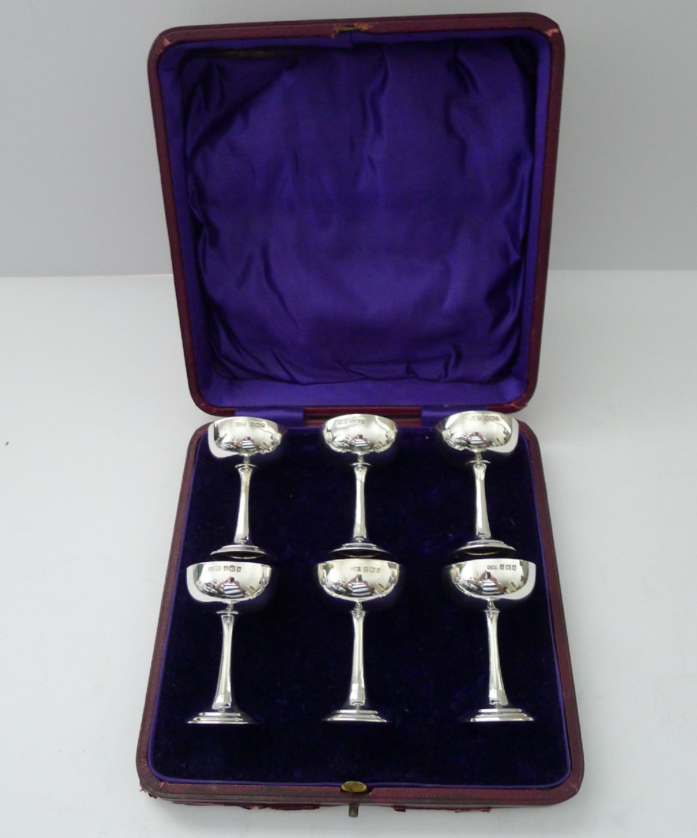  Cased Set of 6 Silver Liqueur 'Champagne Coupes’, James Dixon & Sons, Sheffield 1910 View II
