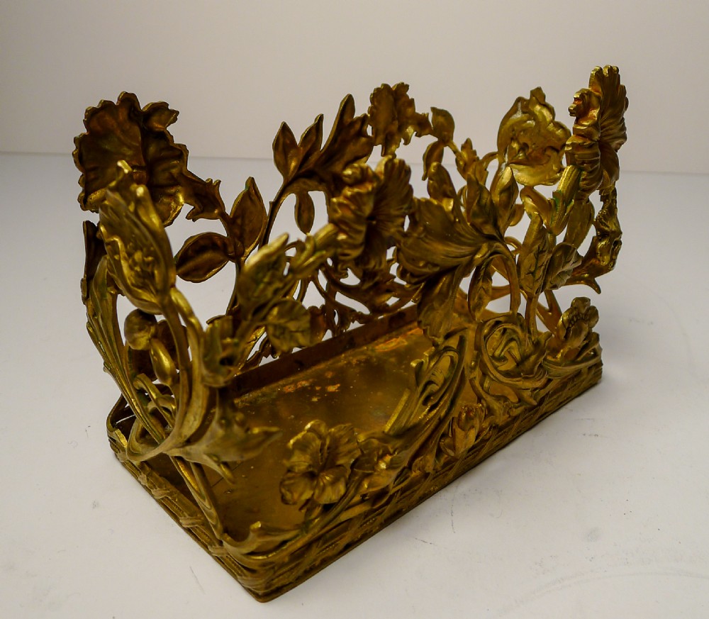 French Art Nouveau Liquor Decanter Set / Perfume Caddy c.1900 View VIII