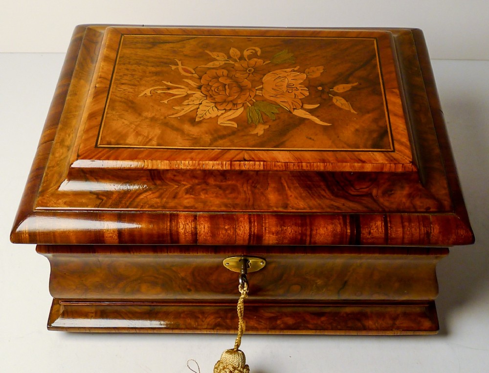 Wonderful Antique English Regency Walnut & Tulipwood Tea Caddy - Floral Inlay