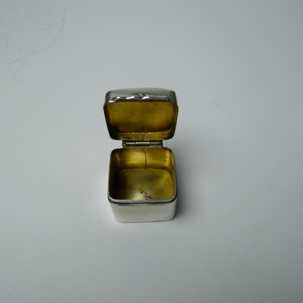 Rare Small Antique English Silver Box - Agate Inlaid - 1925 View X