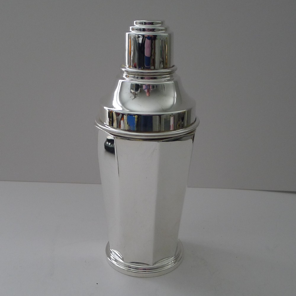 Top Notch Vintage English Art Deco Cocktail Shaker by A.L. DAVENPORT c.1930