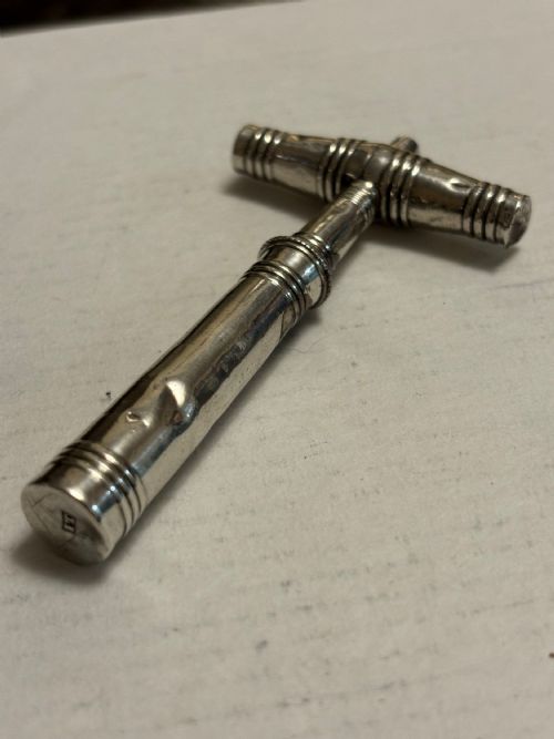 ANTIQUE GEORGIAN SILVER CASED CORKSCREW WITH TWIST COVER C1800 - ADDITIONAL PHOTO 1
