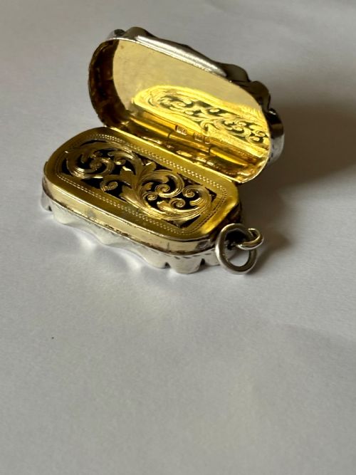 ANTIQUE SILVER GILT VICTORIAN VINAIGRETTE BIRMINGHAM 1892 COLEN HEWER CHESHIRE - ADDITIONAL PHOTO 1