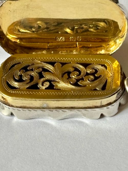 ANTIQUE SILVER GILT VICTORIAN VINAIGRETTE BIRMINGHAM 1892 COLEN HEWER CHESHIRE - ADDITIONAL PHOTO 10