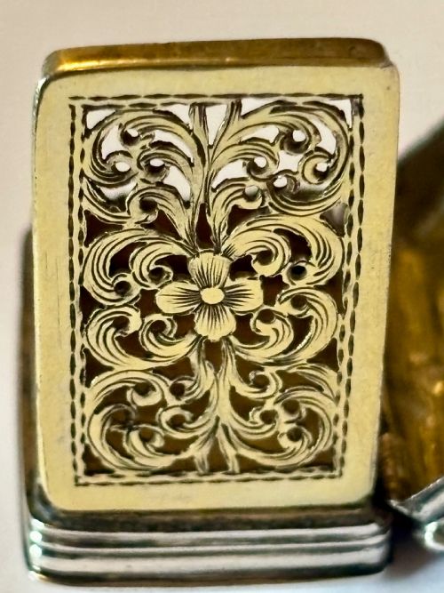 GEORGE IV SILVER GILT VINAIGRETTE BHAM 1823 THOMAS WILLIAM SIMPSON - ADDITIONAL PHOTO 4