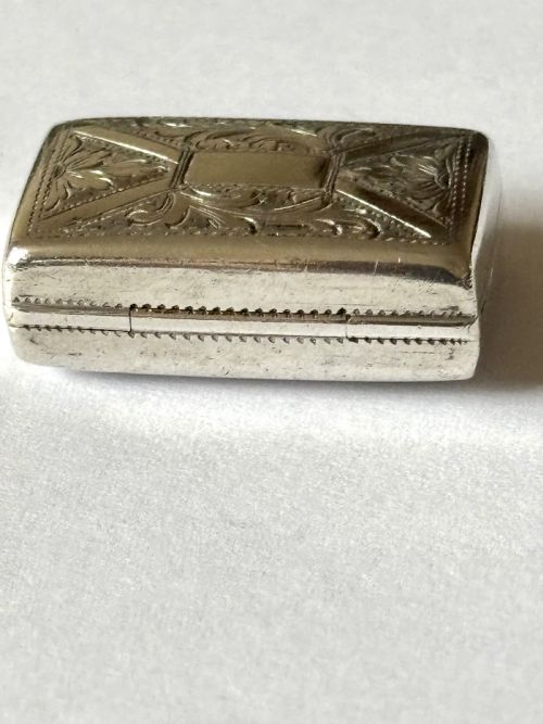 SILVER GILT EARLY VICTORIAN VINAIGRETTE BIRMINGHAM 1844 EDWARD SMITH - ADDITIONAL PHOTO 13